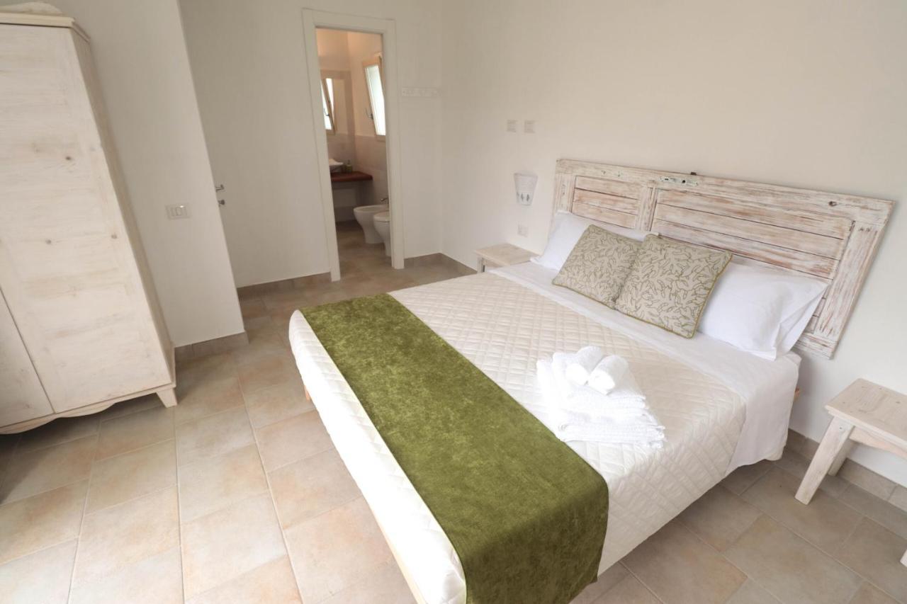 B&B Limone Сан Теодоро Екстериор снимка